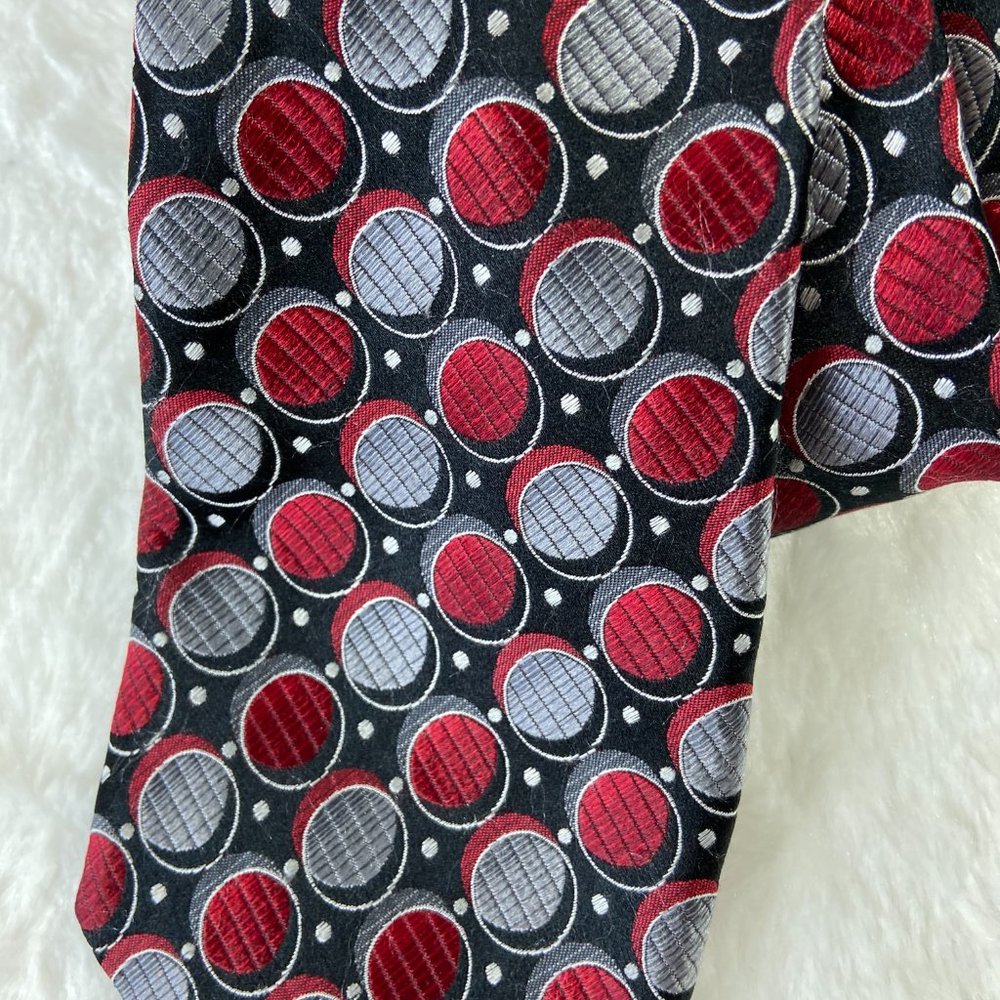Concepts By Claiborne Handmade Necktie Blk Red Geometric 100% SILK Elegant Tie - Picture 4 of 5